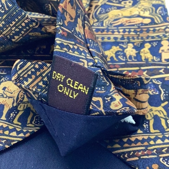 VINTAGE Alynn “Ancient Art” Mesopotamia Silk Tie - Picture 9 of 10